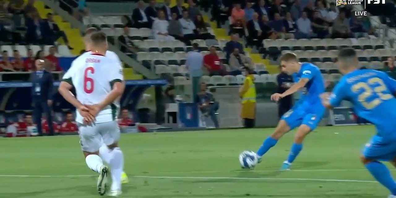 Nicolò Barella scorches one into the back of the net to give Italy the 1-0 lead,