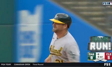 Stephen Vogt’s home run extends A’s lead to 8-5,