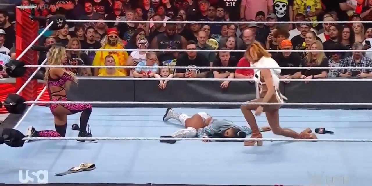 Becky Lynch and Carmella ambush Bianca Belair on Monday Night Raw | WWE on FOX,