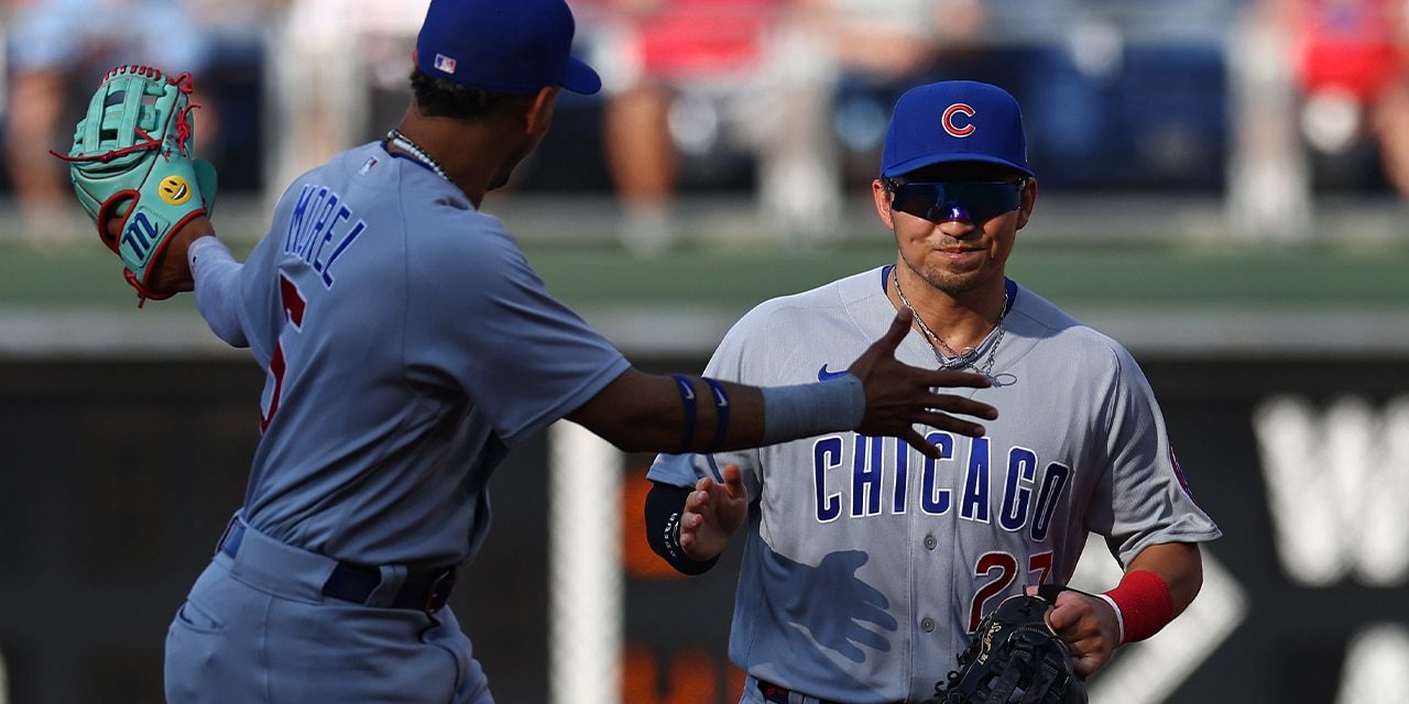 Cubs strung together a huge 10th inning to beat Phillies, 6-2,