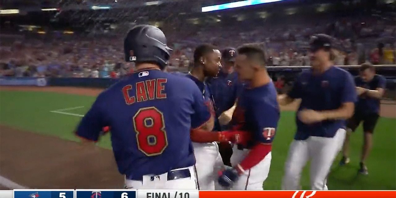 Tim Beckham hits a walk-off single in Twins’ victory vs. Blue Jays