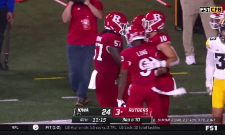Rutgers’ Aron Cruickshank scores an 18-yard touchdown against the Iowa Hawkeyes