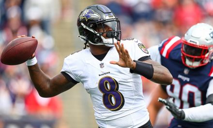 Lamar Jackson has a HUGE day with 325 total yards and five TD in Ravens’ 37-26 victory over Patriots