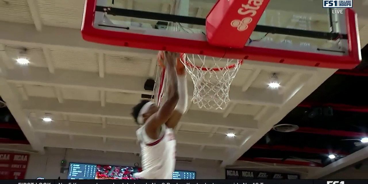 AJ Storr slams down the alley-oop dunk to help St. John’s close the gap with Creighton
