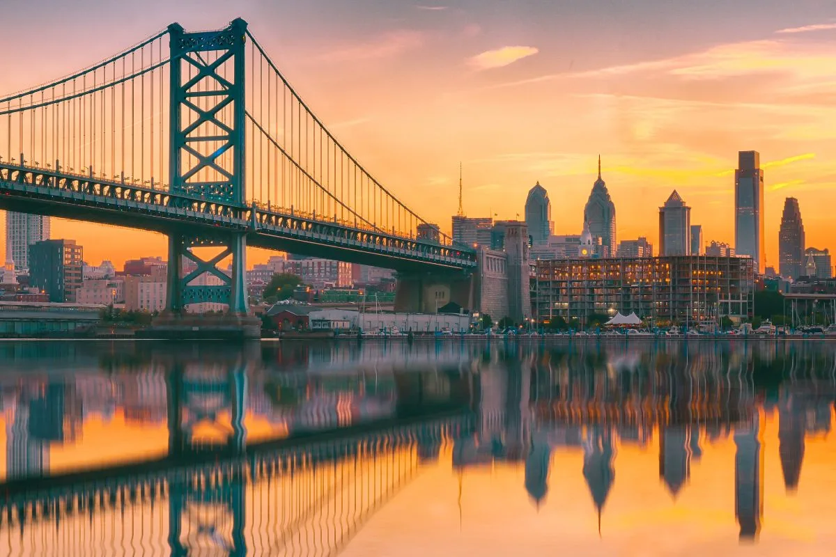 15 Fun Things to do in Philadelphia for Couples | STL Homelife